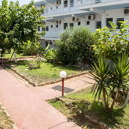 Aparthotel Alexandros *